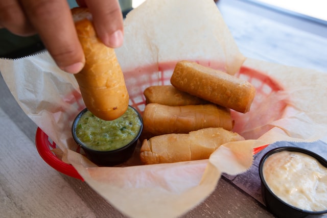 Sind Tequeños de Queso vegan oder glutenfrei?