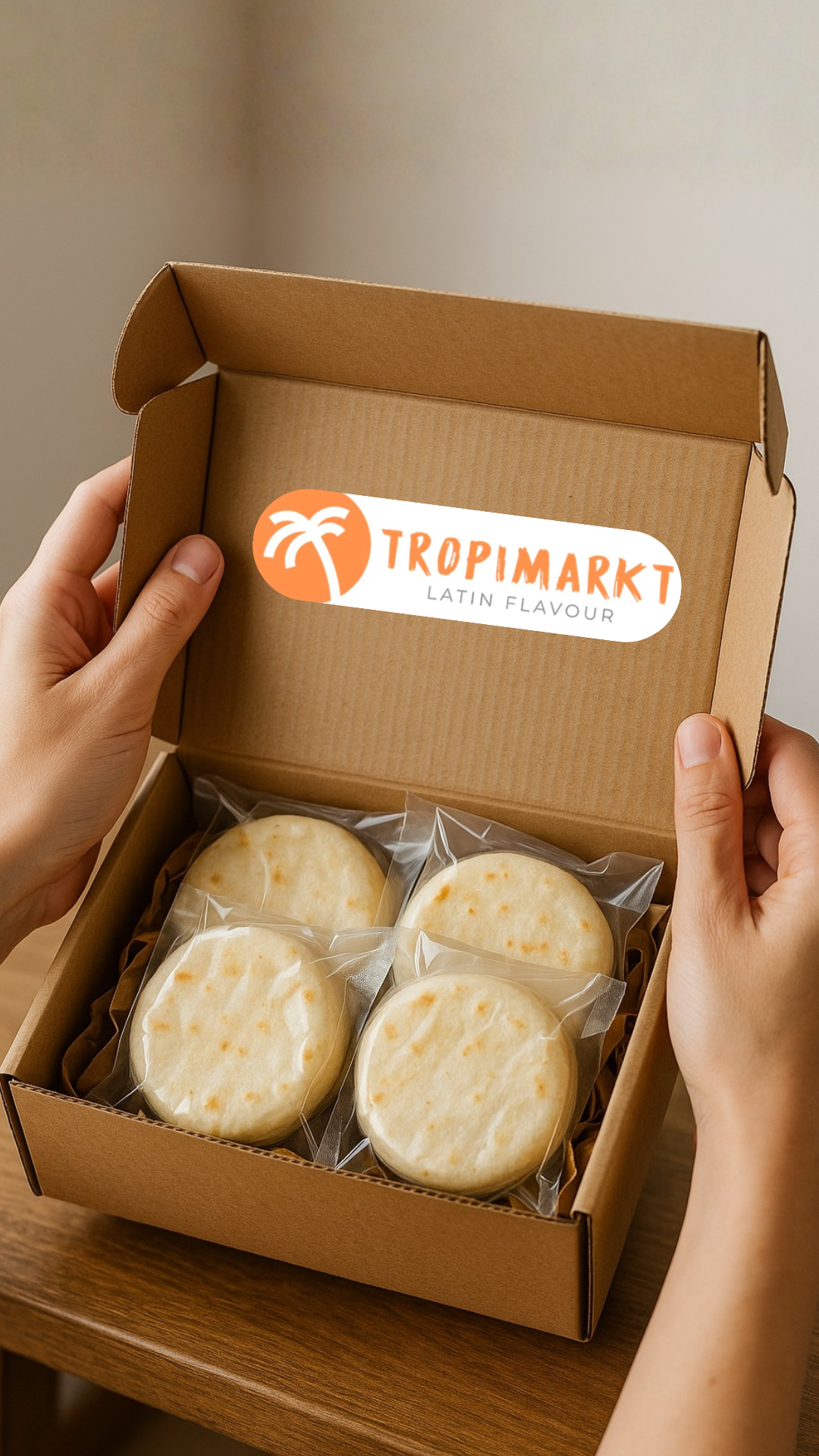 Corn mildew with cheese (arepas de queso)